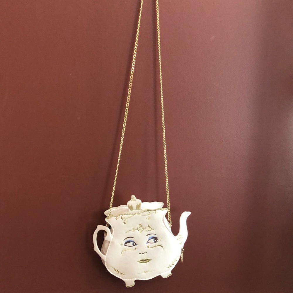 Danielle Nicole Disney Mrs Potts crossbody bag